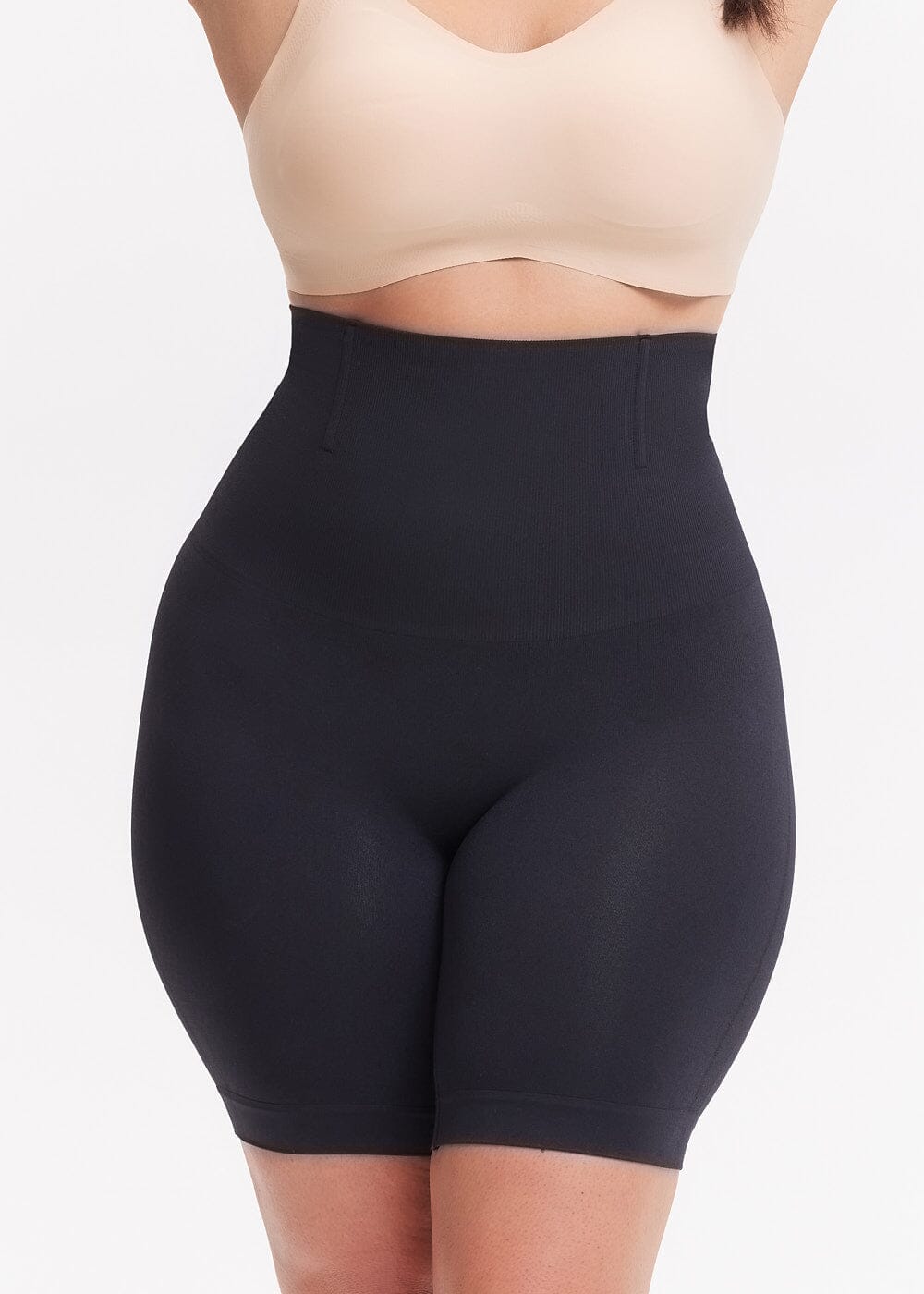 ESSENTIAL SHAPER SHORT